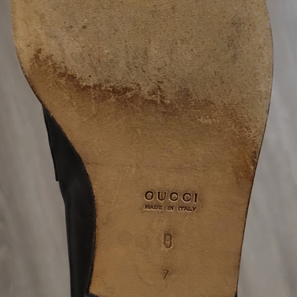 Gucci Black Leather Flats